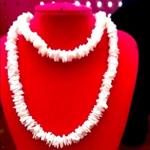 White seashell bracelet with necklace